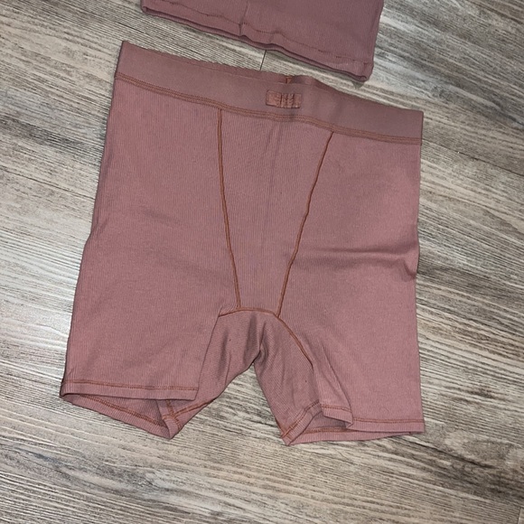 Skims set - Picture 3 of 6